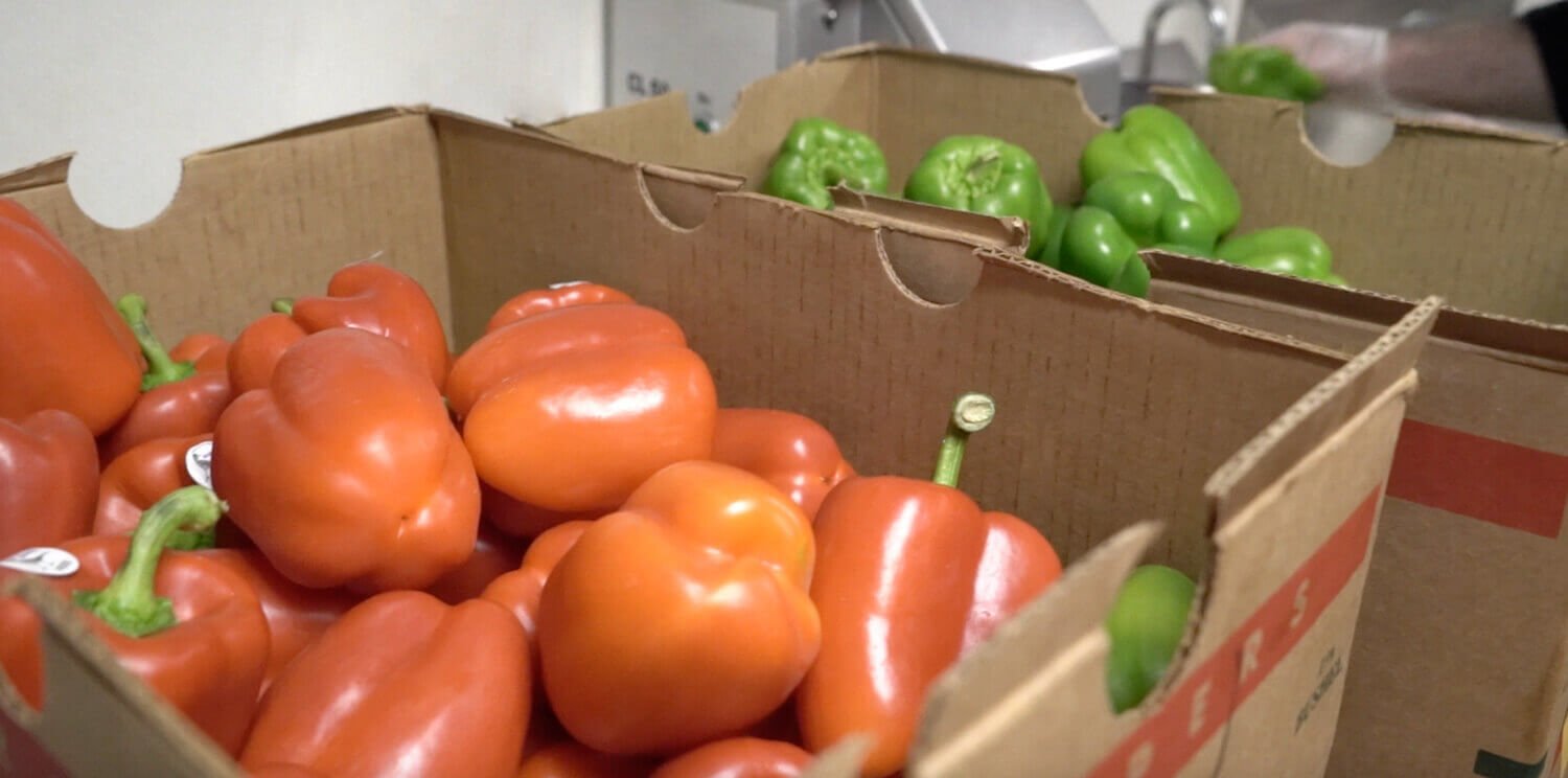 MealPro Chef Preparing a Bell Pepper