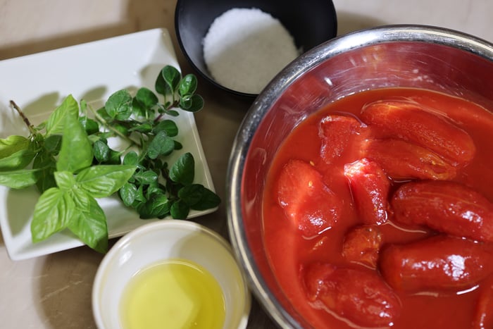 light tomato sauce Recipe Ingredients Overview