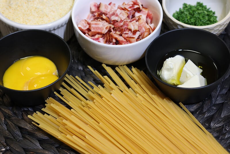 How to Make Carbonara Pasta Recipe with Bacon.