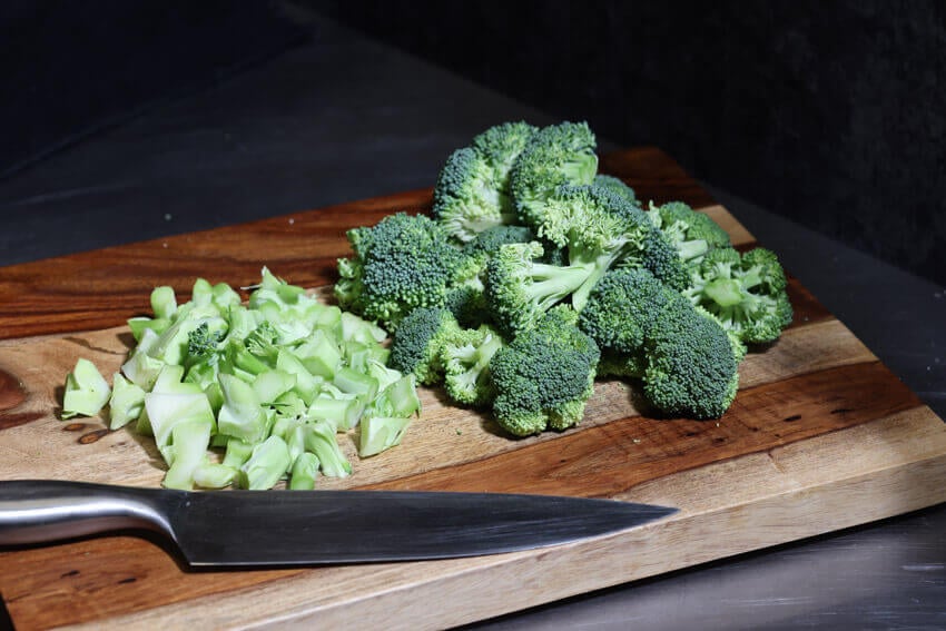 trim broccoli