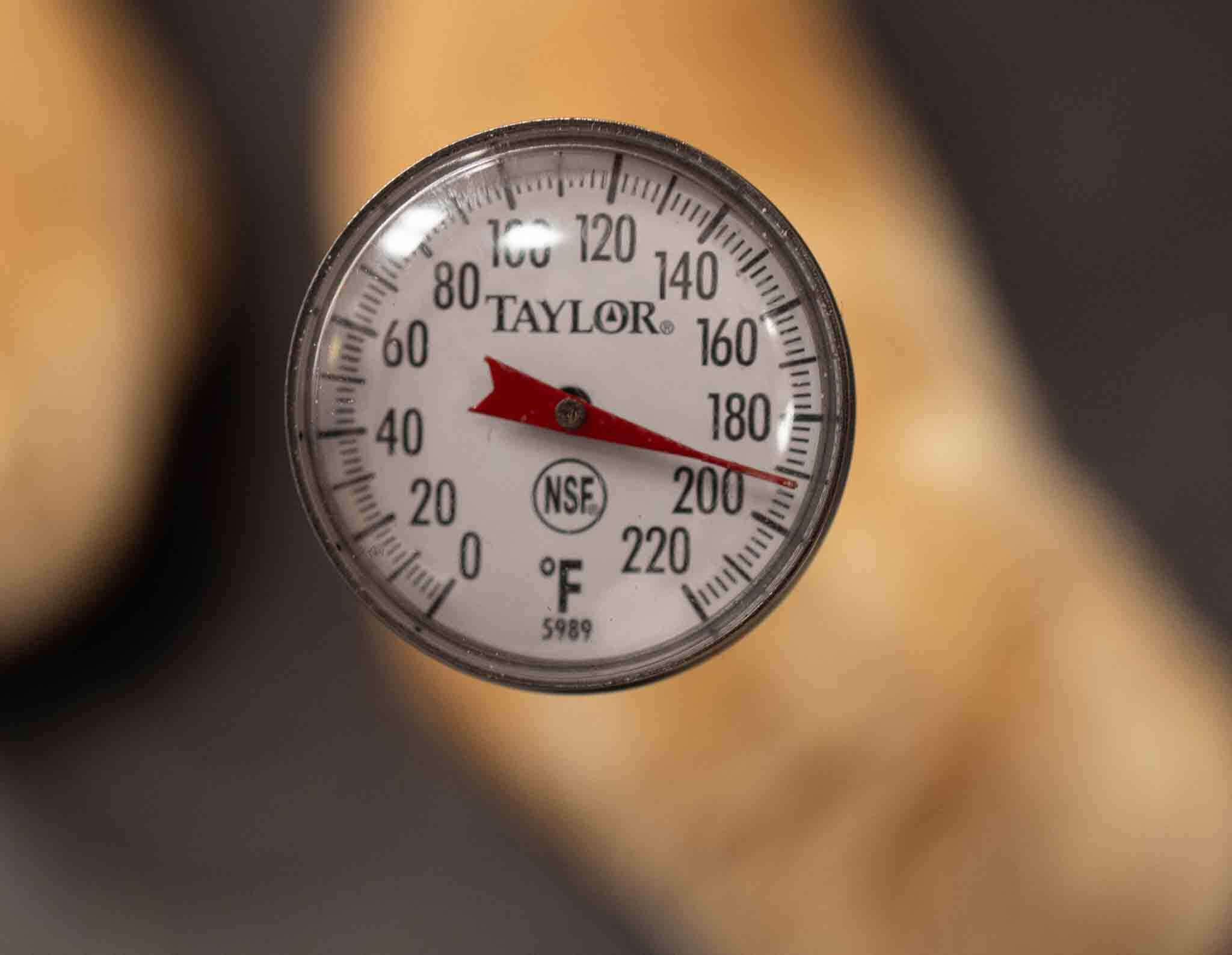 thermometer reading 190º in baguettes