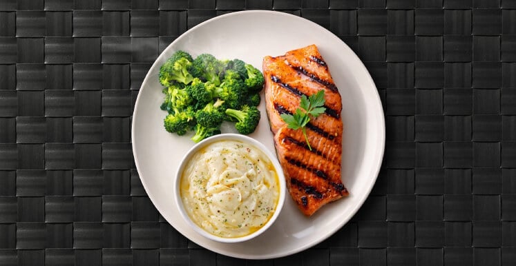 Salmon w Cauliflower Mash